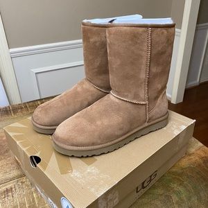 UGG Classic Short 5825 Boots